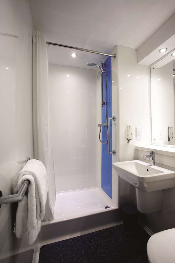 Travelodge Helensburgh Seafront חדר תמונה