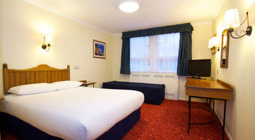 Travelodge Helensburgh Seafront חדר תמונה